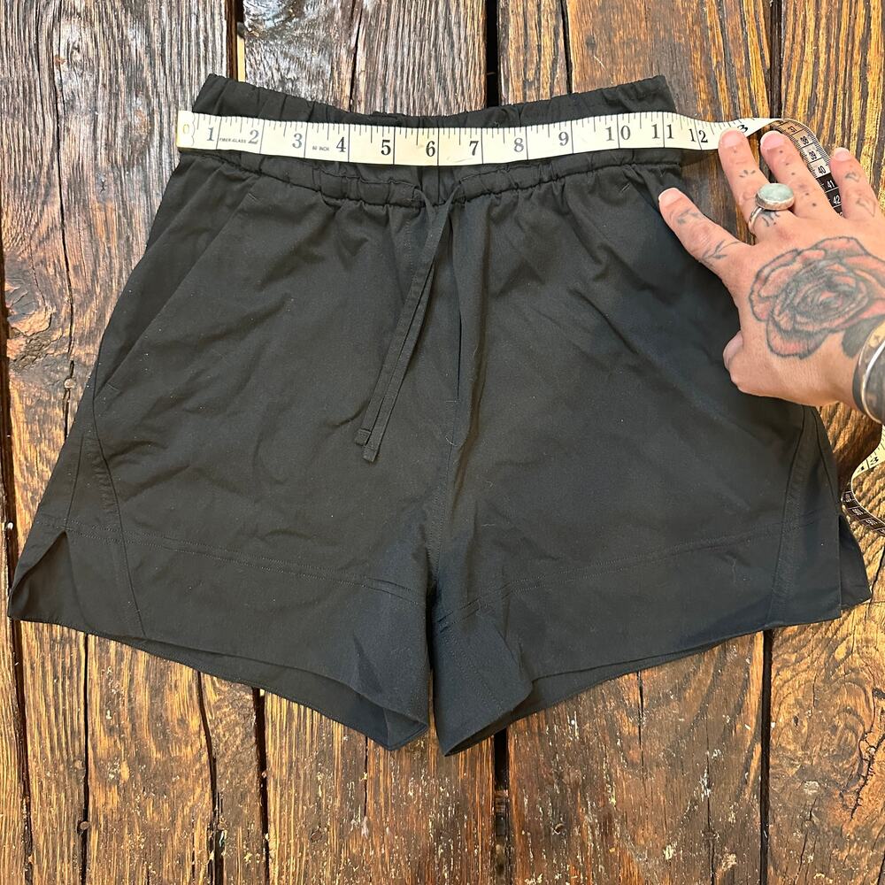 lululemon Cinchable Waist High-Rise Woven Shorts 3.5" XXXS Black